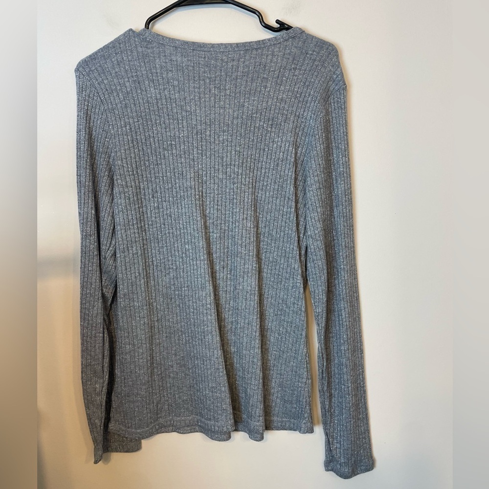 Old Navy | Women's Silver Gray Shimmer Round Neck Stretch Ribbed Long Sleeve Top - Picture 4 of 4